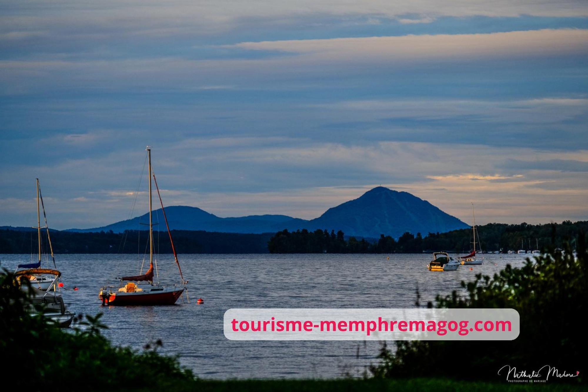L'Arbre De La Montagne Orford - Ski Hiking Bicking Golf Beaches Magog Exterior photo